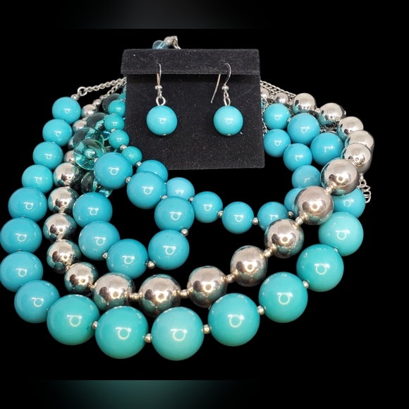 Vtg. Layered Bubbles Necklace and Earrings Set - Picture 3 of 4